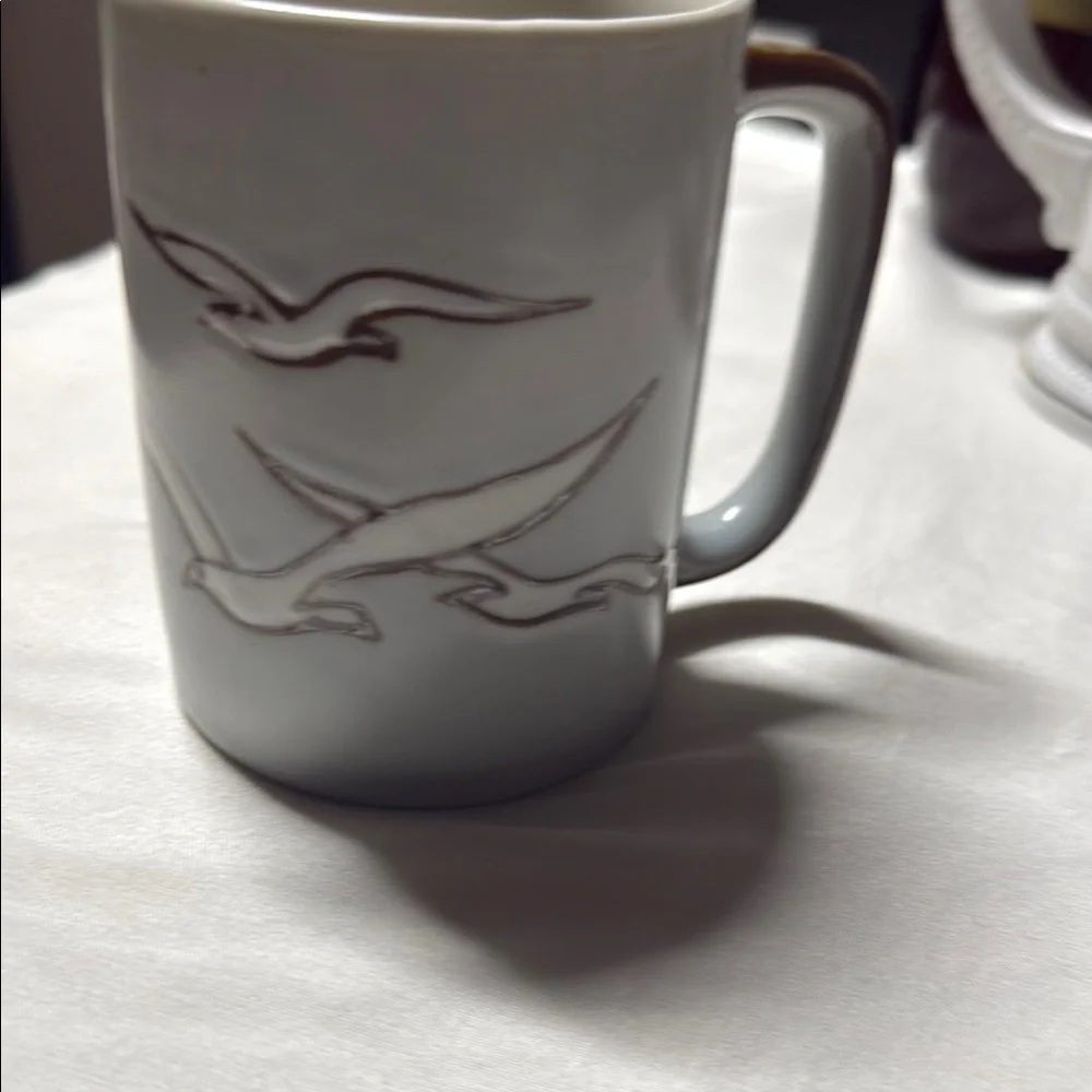 White Ceramic Mug with Bird Design - Picture 1 of 6
